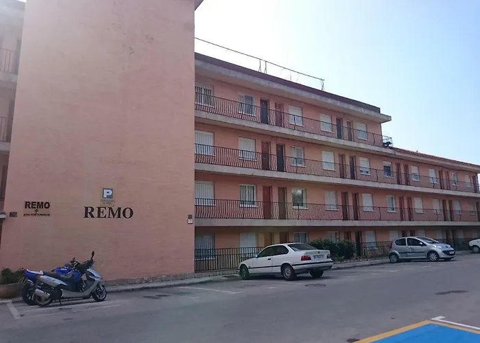 Remo Just Entirely Remodeled * Lloret de Mar