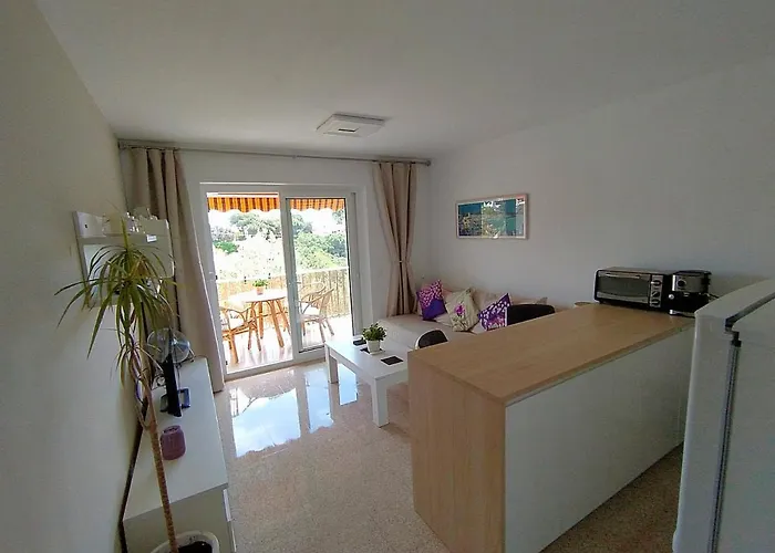 Remo Just Entirely Remodeled * יורט דה מאר